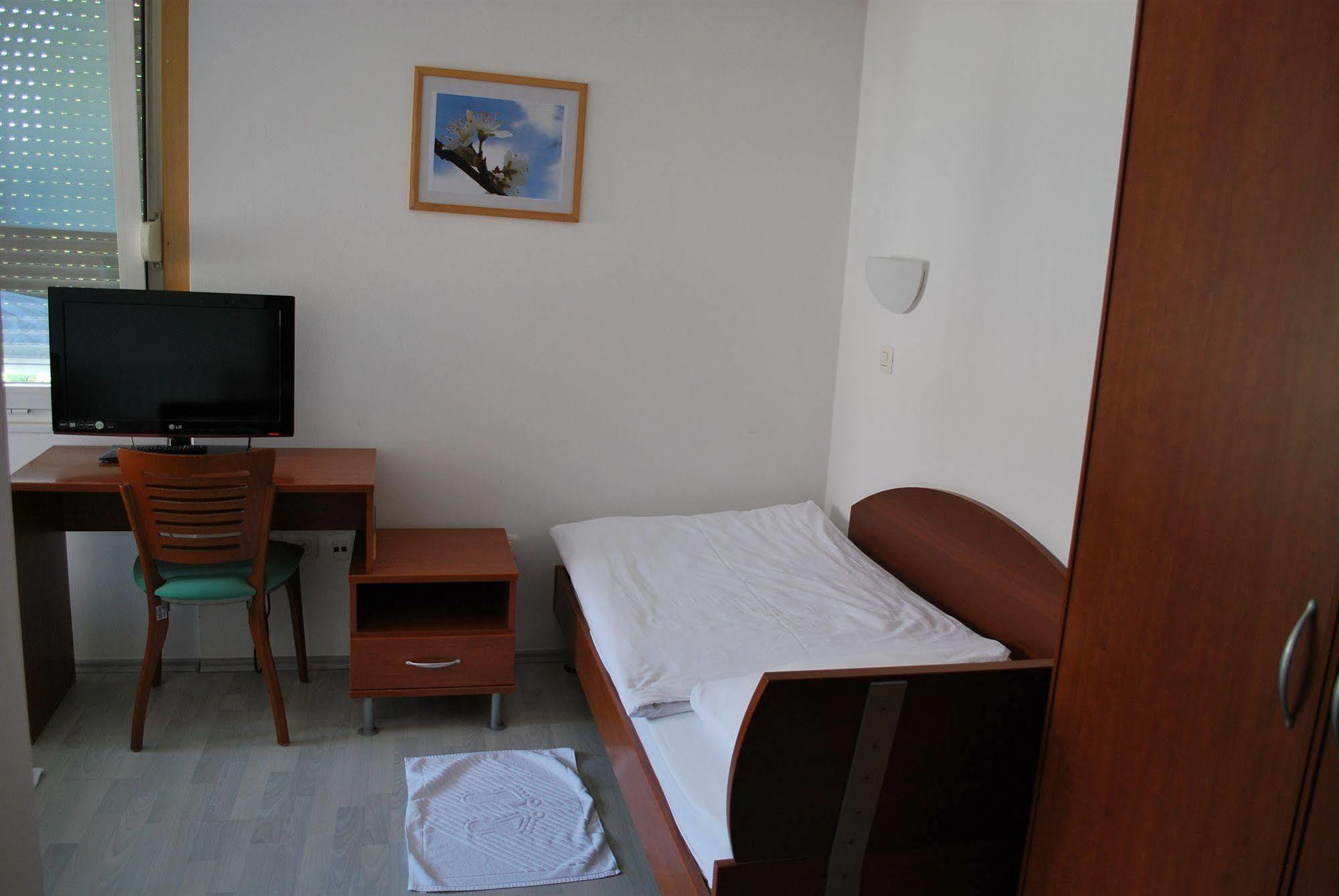 Bed And Breakfast Kogoj Nova Gorica Ngoại thất bức ảnh